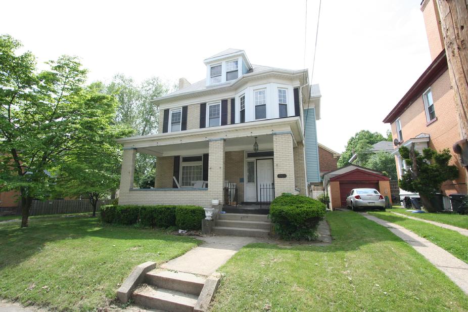 LARGE 6 BEDROOM HOUSE FOR SALE MINUTES FROM DOWNTOWN PITTSBURGH